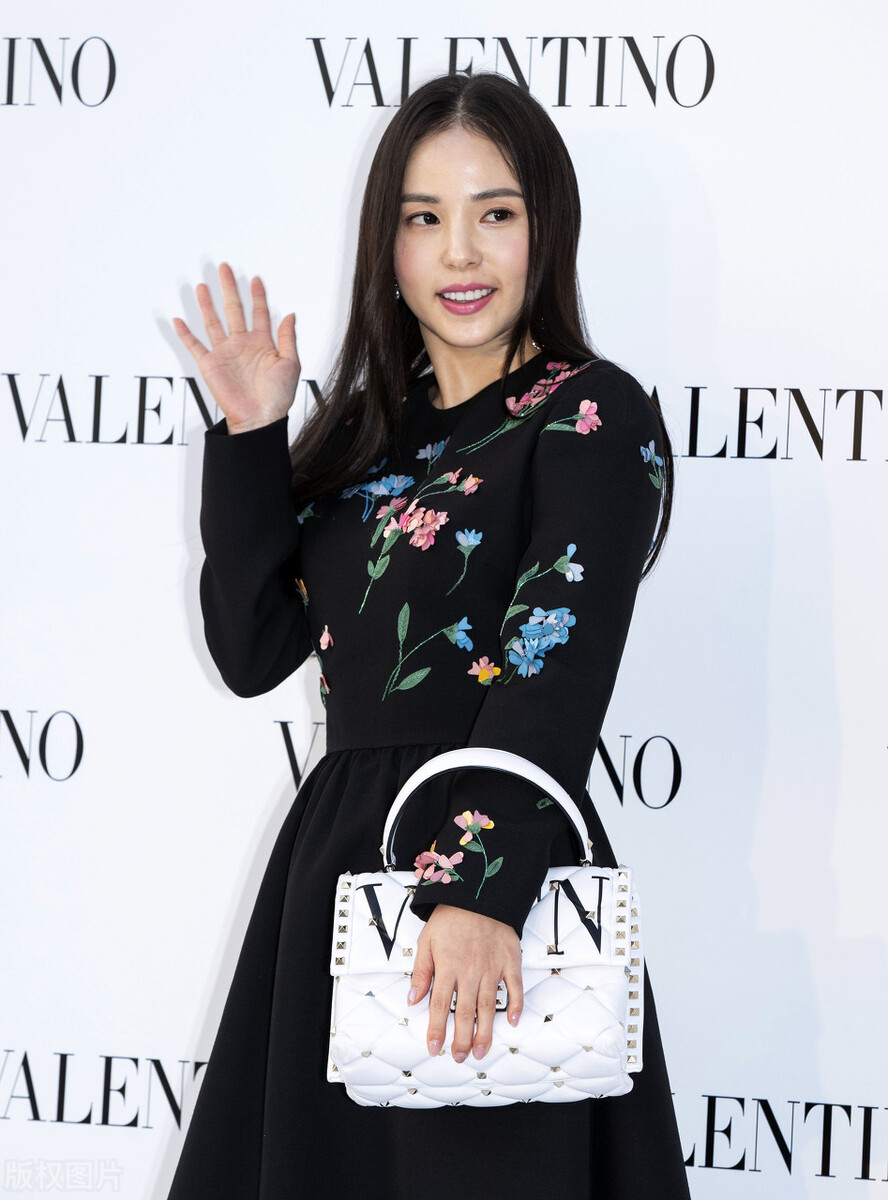 闵孝琳颜值巅峰,闵孝琳近照曝光