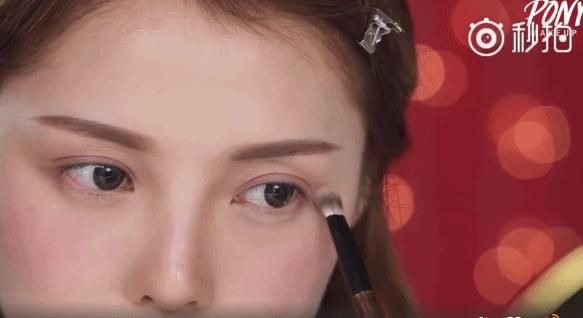 不会化圣诞妆？Pony大神来手把手教你