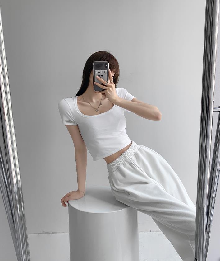 白色t恤太透了内衣怎么选,白色t恤太透了配什么颜色的内衣