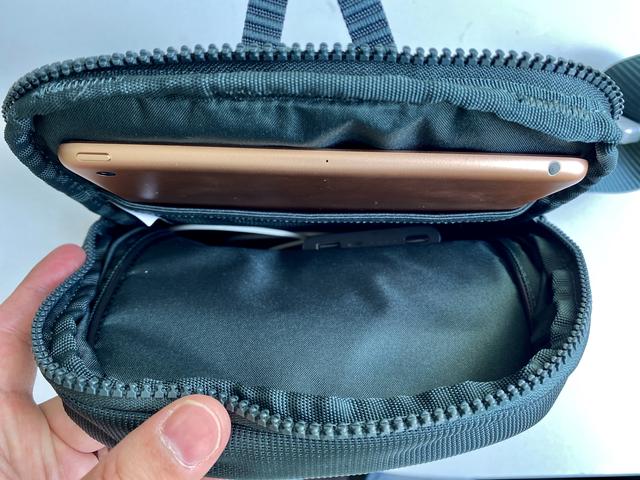 耐克胸包新款配色,nike胸包浅抹茶绿