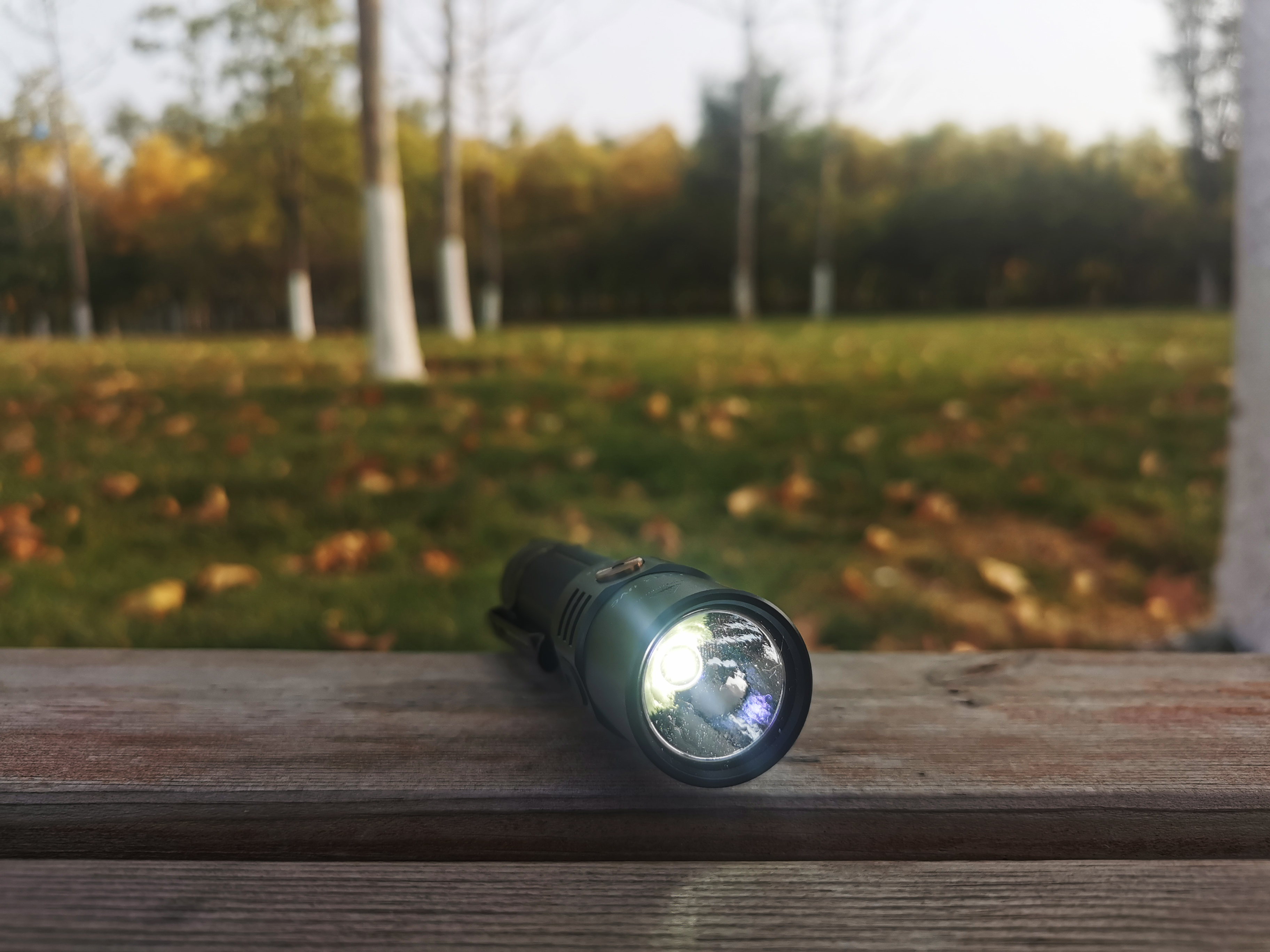 户外手电也能杀菌?FenixLD32手电化身成为抗疫EDC