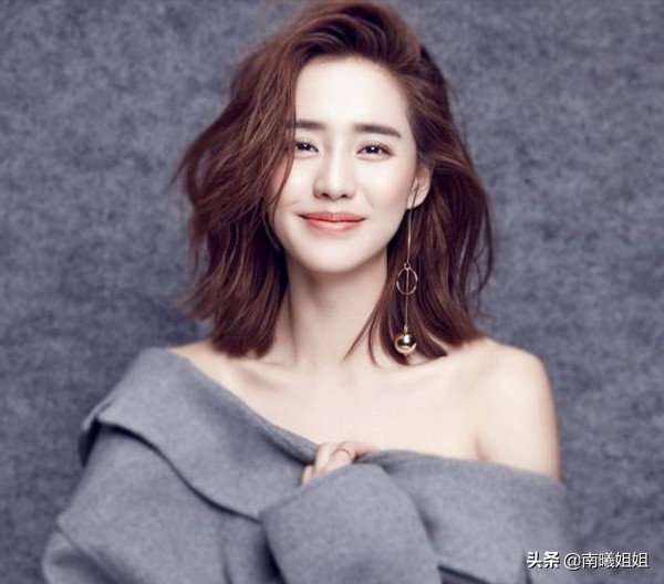 春季圆脸黑长直发有刘海半扎编发,圆脸换个短发