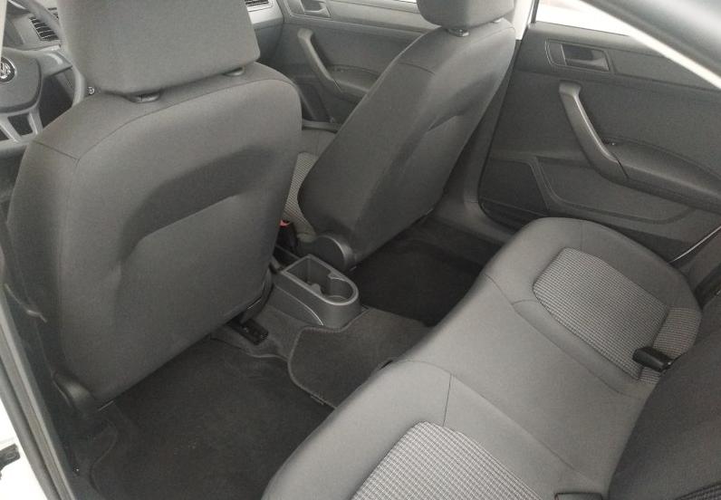 新款桑塔纳低配国六手动,手动低配桑塔纳6万8落地贵吗