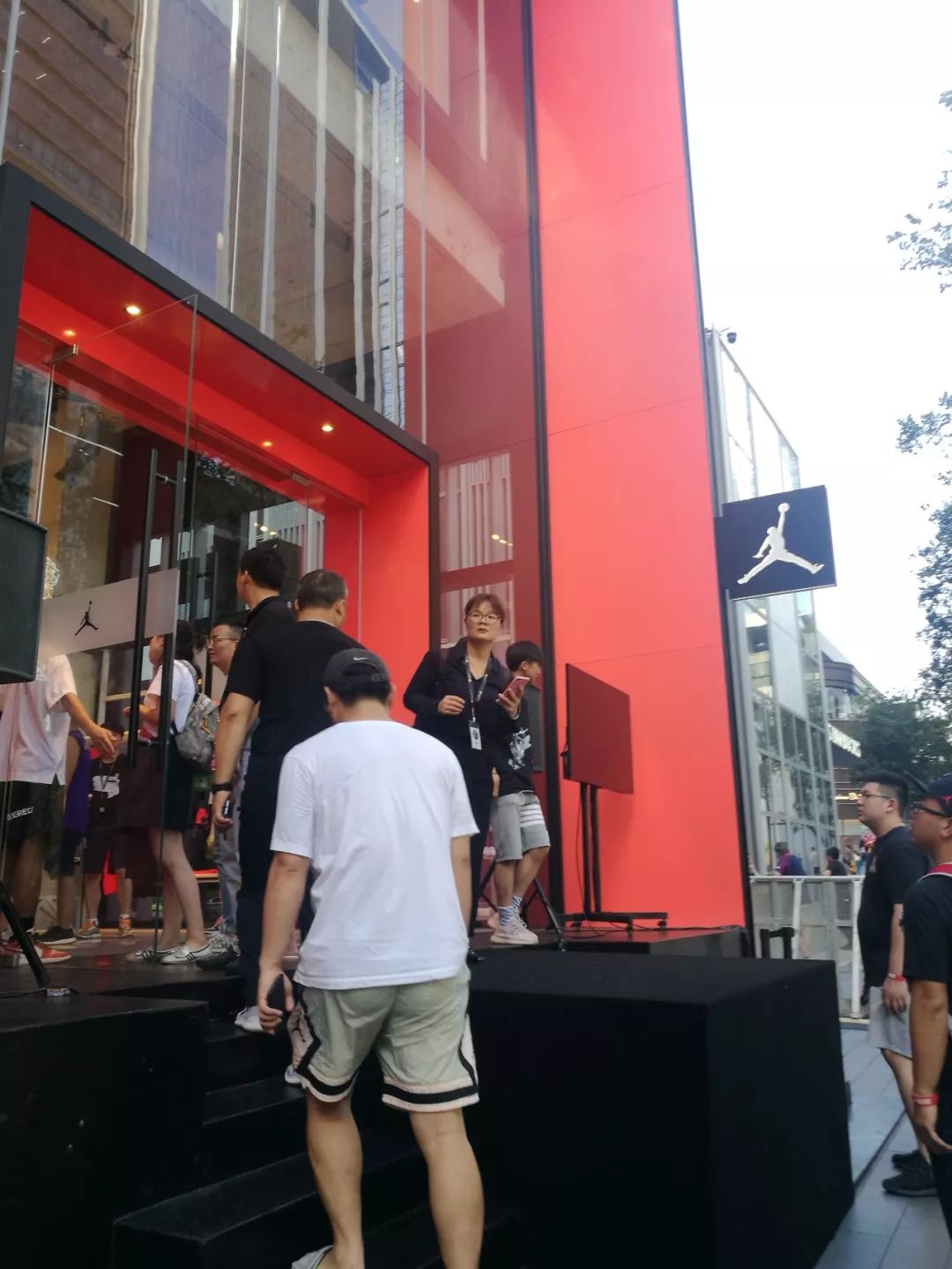 姆巴佩登陆浙江绿城,jordan卫衣联名姆巴佩