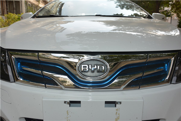 比亚迪e5400试驾,比亚迪e52017和2016款的区别