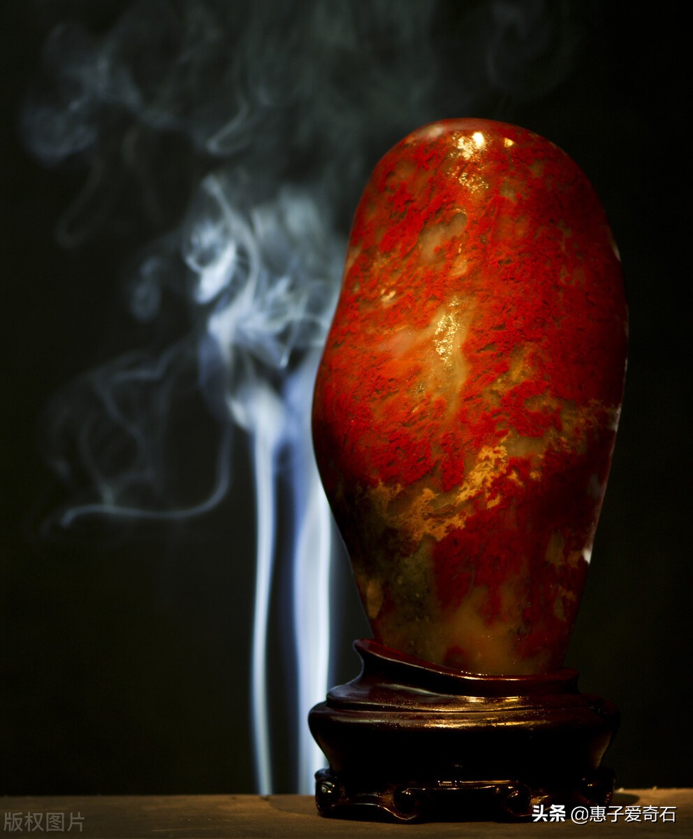 花高价买的玉石结果是废石头,渭河鸡血石属于鸡血玉还是鸡血石