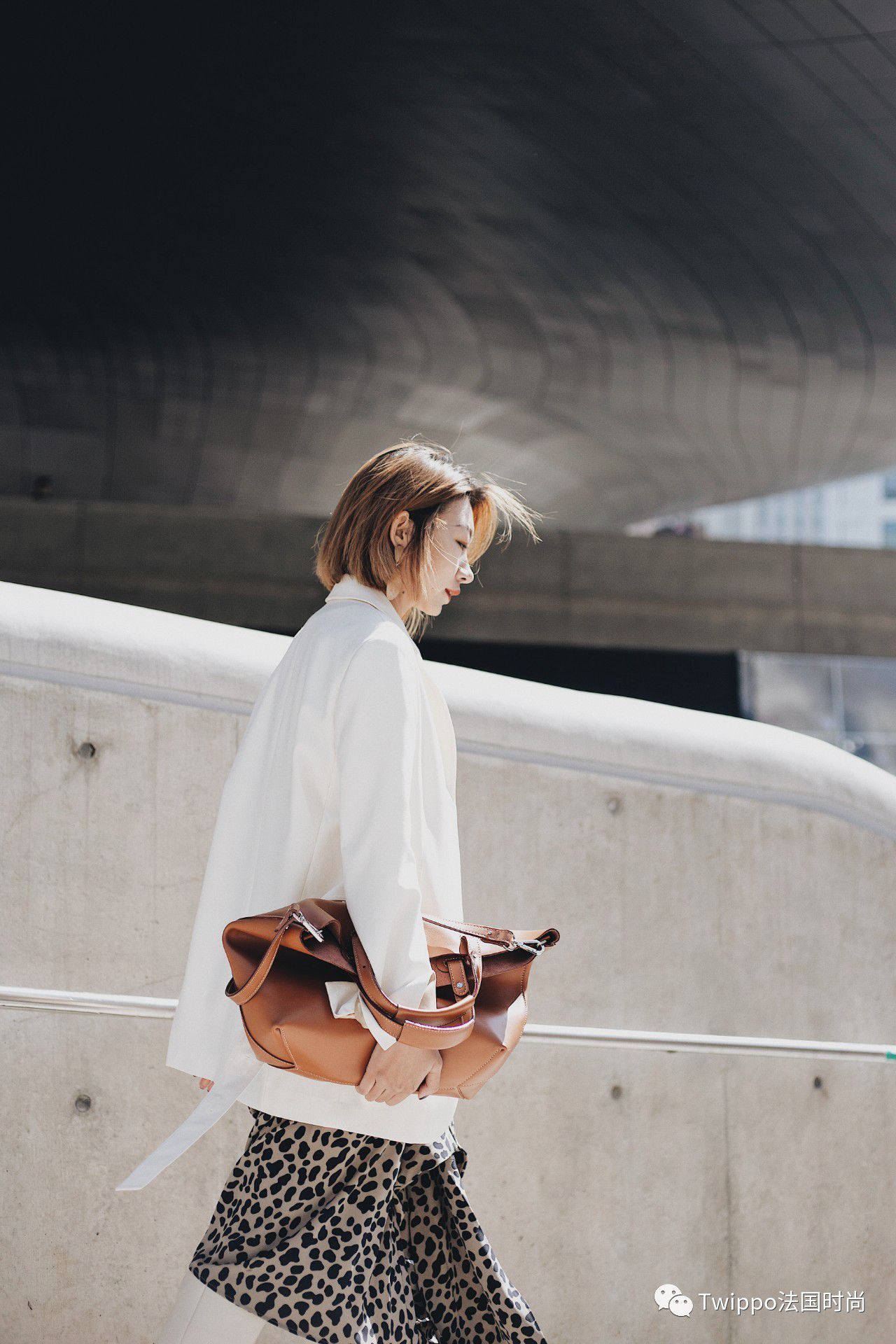 巴黎女孩私藏的小众包包原来是它,法国女生喜欢的小众品牌包包