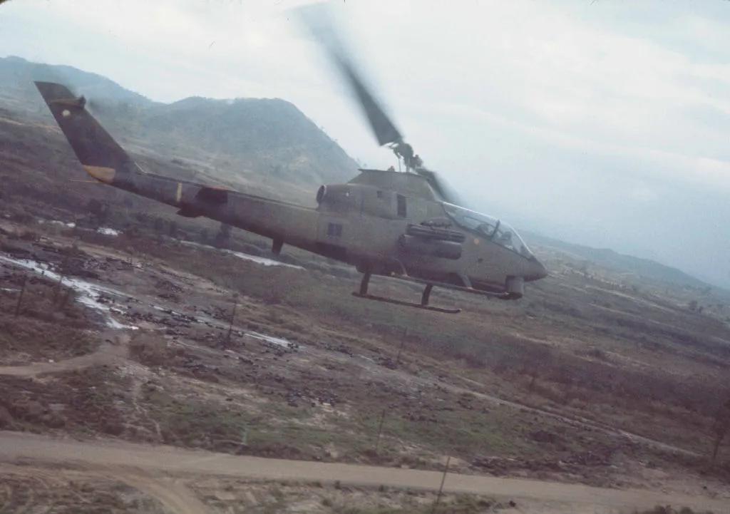 当年号称“世界第三”，如今越南*队军**怎么样，军费都要自己赚