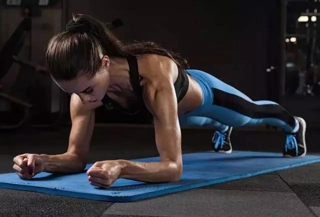 老师:孩子都大了,腹部还松弛下垂像刚出月子,有办法恢复吗?有