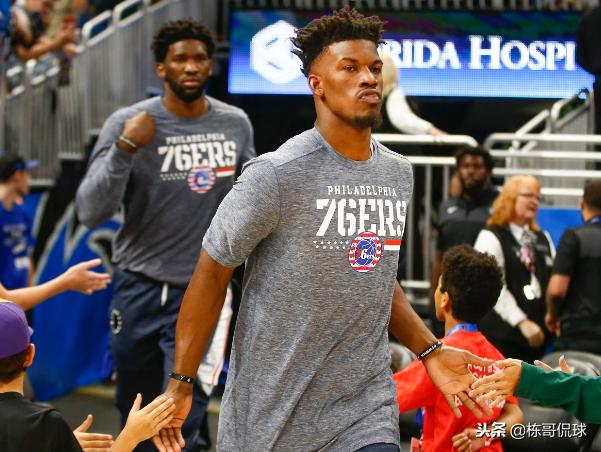 肯巴沃克丢球跑全场,肯巴沃克60分之夜巴特勒绝杀