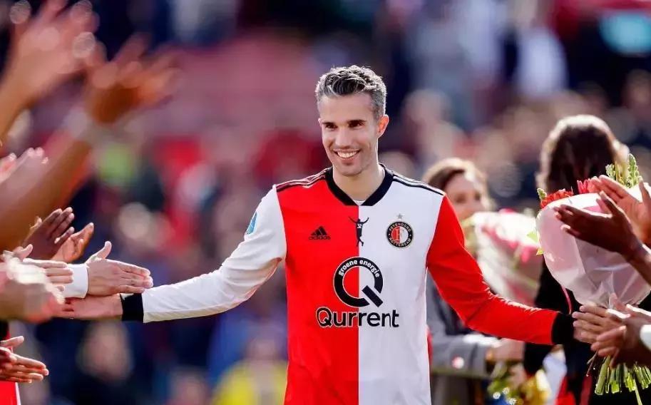 足坛迎来了一个新的时代,夏天来了一切都烟消云散