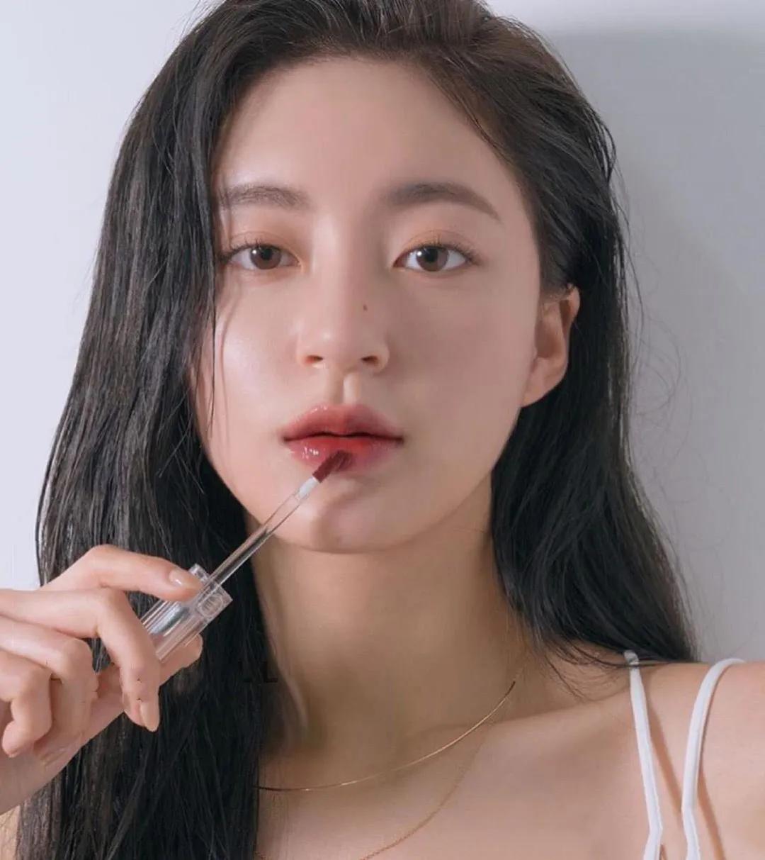 野生眉流行吗,野生眉和小欧眉的对比图