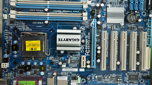 电脑出现stop蓝屏怎么关机,电脑蓝屏关机又自动重启怎么解决