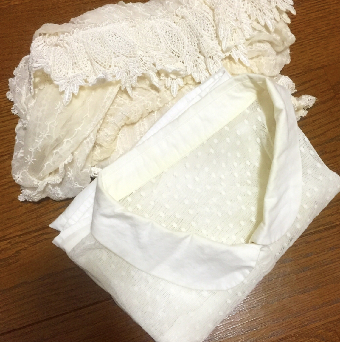 为什么换季的衣服收起来发黄,换季衣服变黄原因有哪些