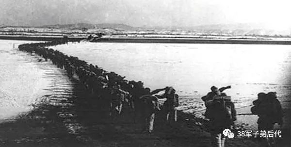 散文朗诵|鸭绿江，我在听你说