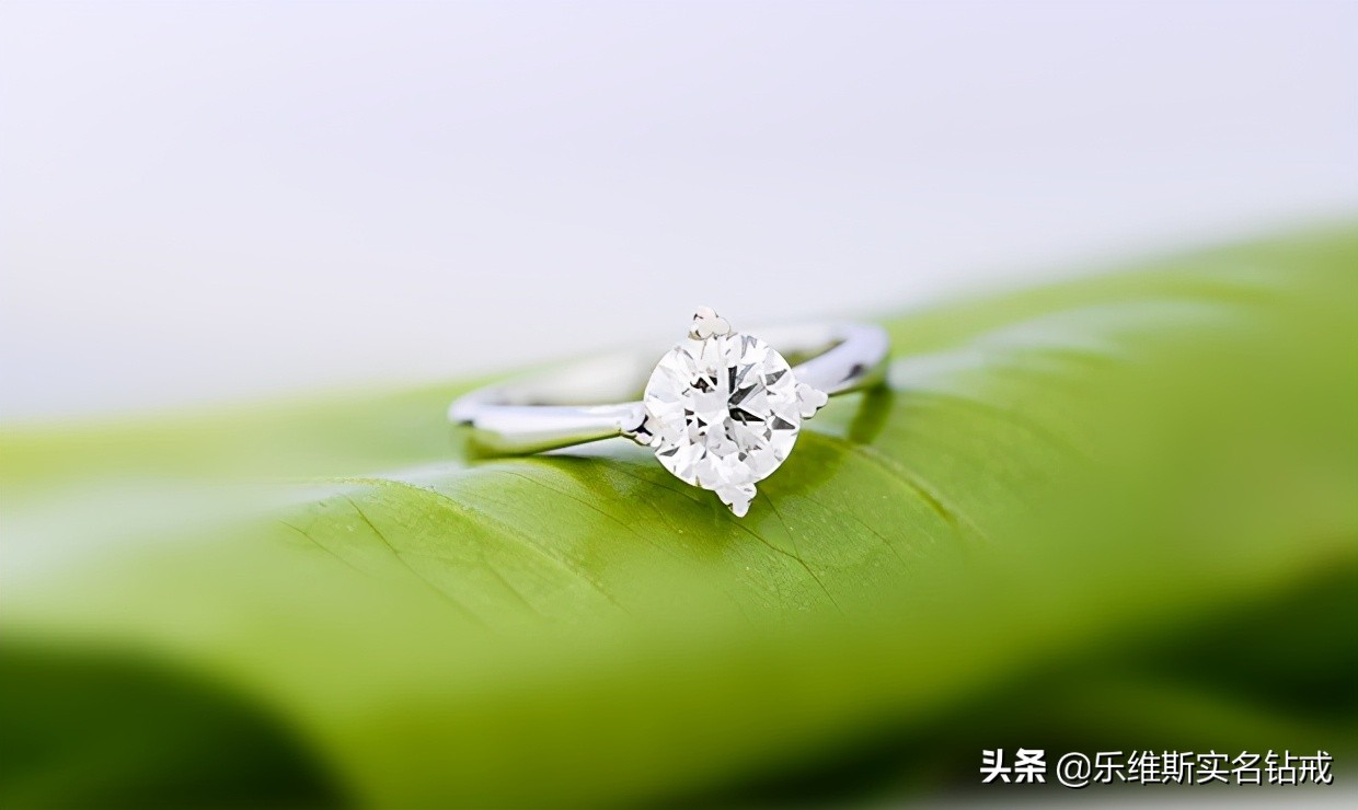 传统婚戒和奢侈婚戒怎么选,适合日常佩戴的婚戒平价