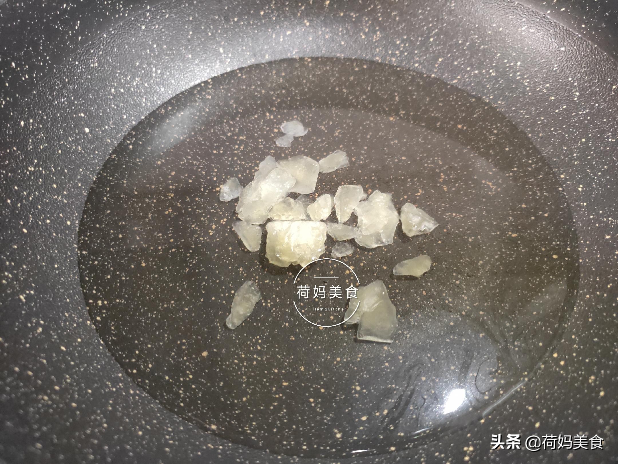 自己学会做的水果冰粉,自制水果冰粉冰冰凉凉颜色超漂亮