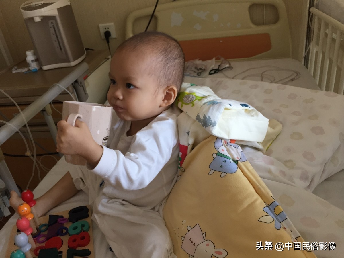 小朋友长牙齿发低烧,长牙引起的低烧一般要几天