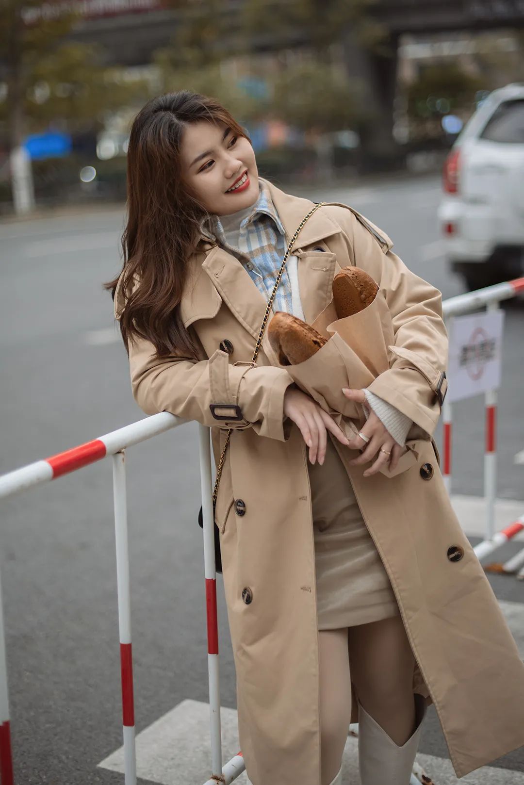 一件万能纯色打底衫,秋冬必备的打底衫