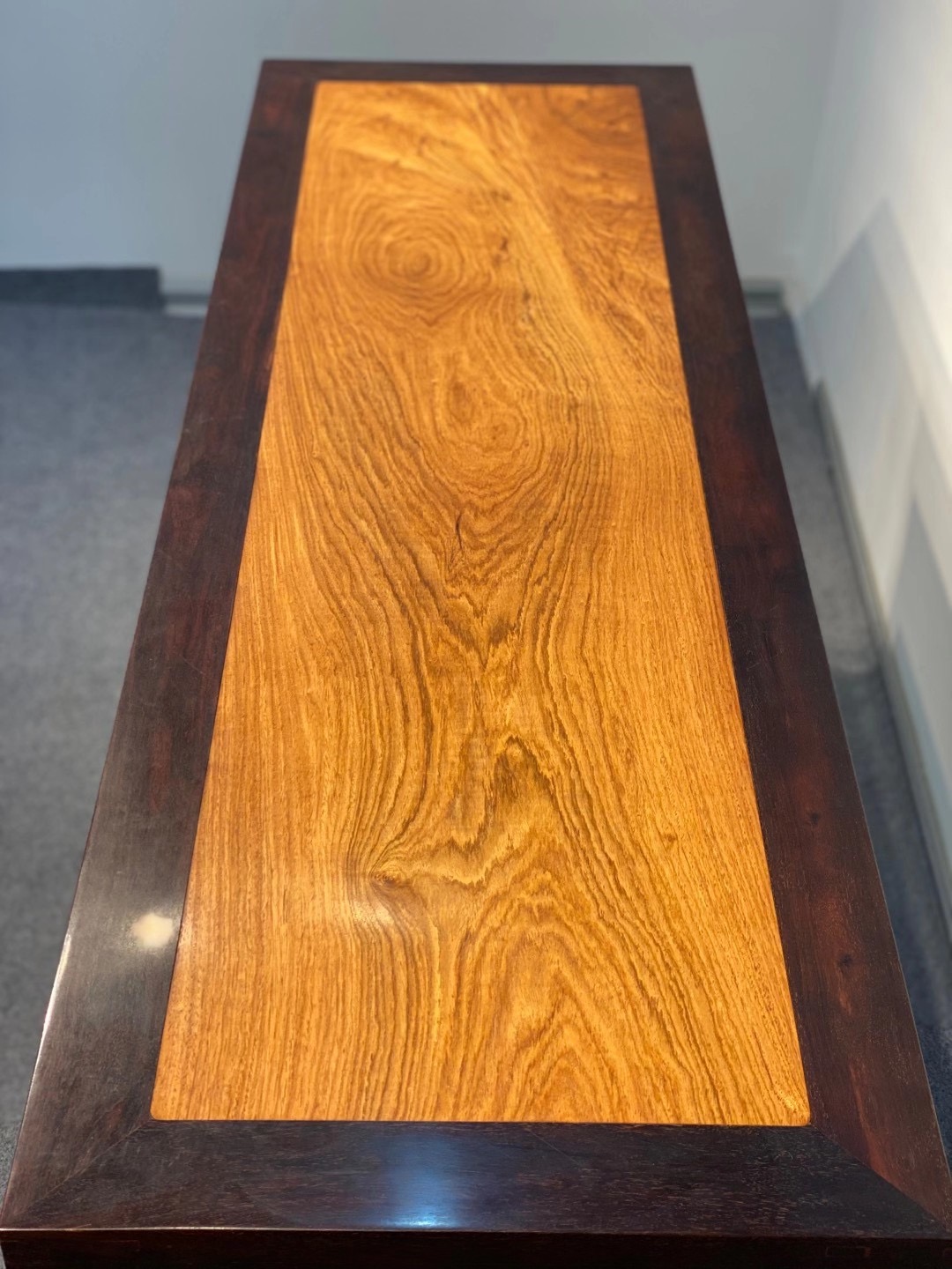 小叶紫檀工艺品怎么样,小叶紫檀家具是什么样子