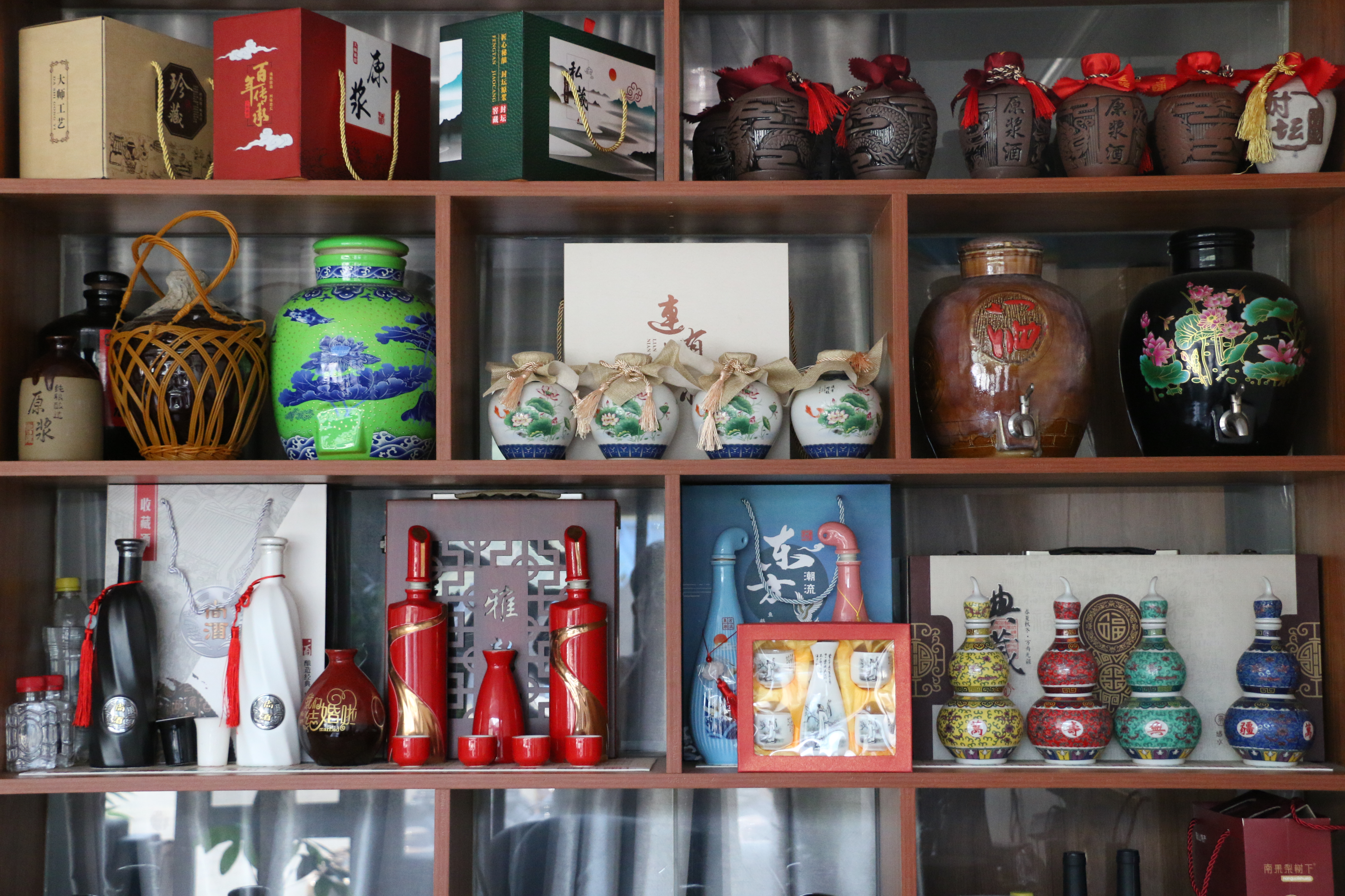 香飘万里白酒,香飘万里茅台酒