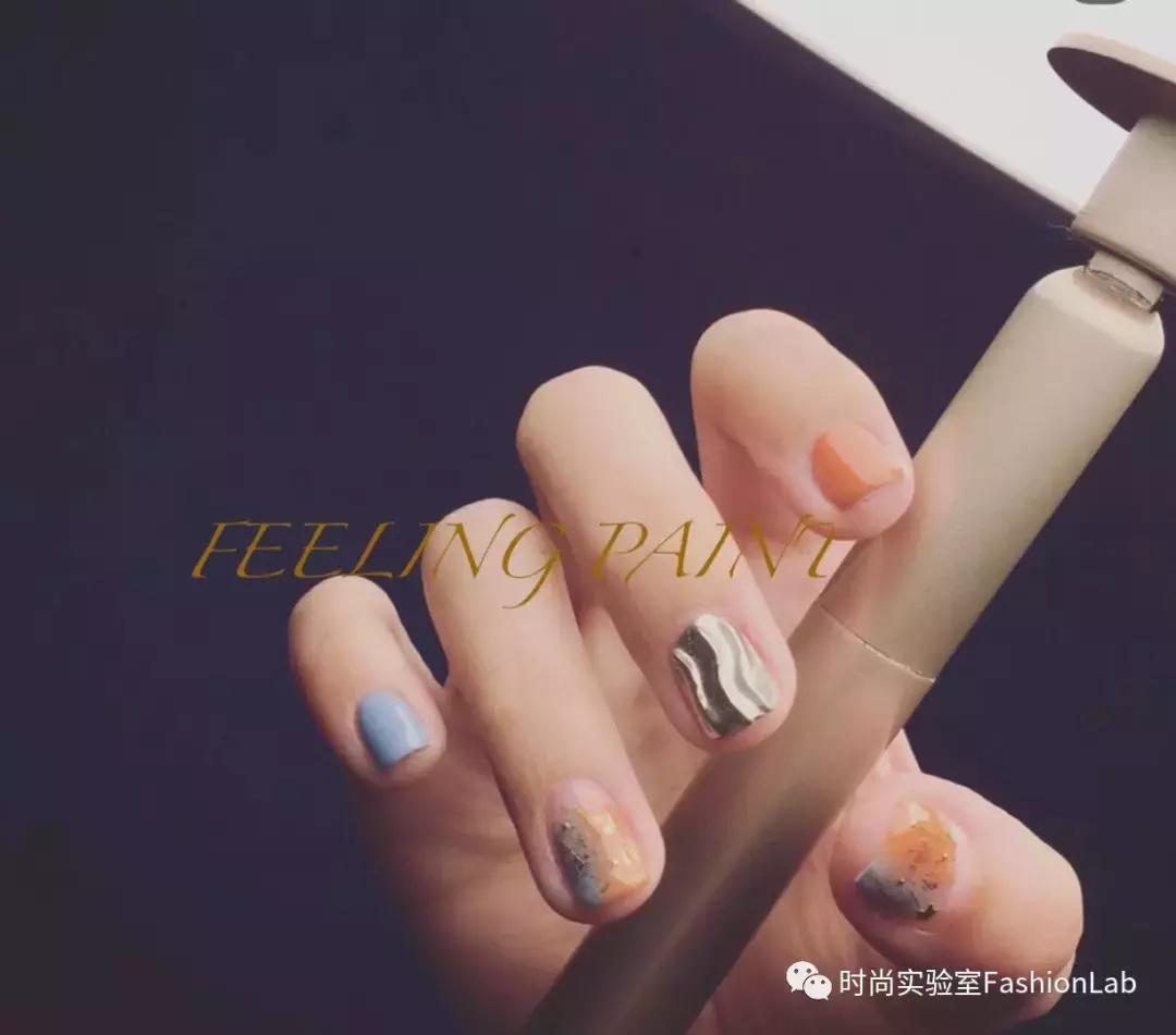 我应该给这些被骗来做美甲的男生道个歉