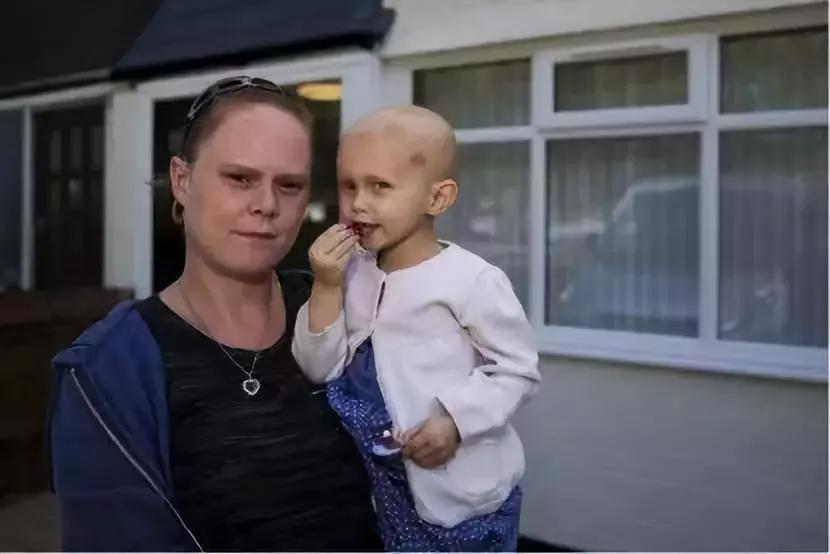 视网膜母细胞瘤6个月大的婴儿,视网膜母细胞瘤猫眼