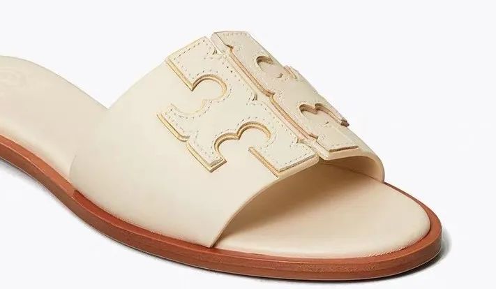 鞋柜怎么放春夏秋冬的鞋 (鞋柜必备的小白鞋)