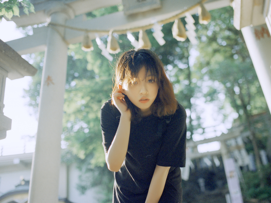 夫妻之间女方冷淡该不该离婚,夫妻之间的感情冷淡期是多久