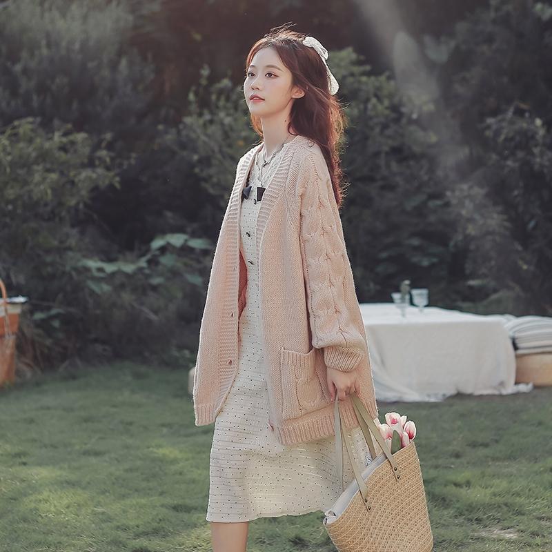 今年最火的毛衣开衫不对称,今年最流行十款毛衣开衫