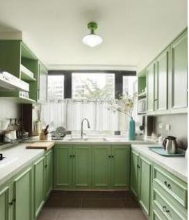 卧室面积太小让人抓狂,小卧室把床抬高1.75米