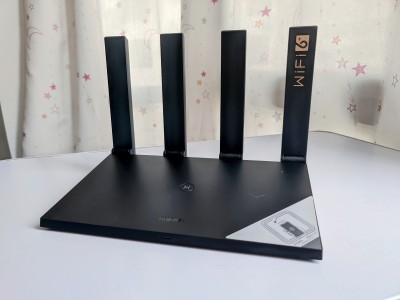 华为ax3pro和小米ax3000哪个好,华为路由器ax3pro对比小米ax3000