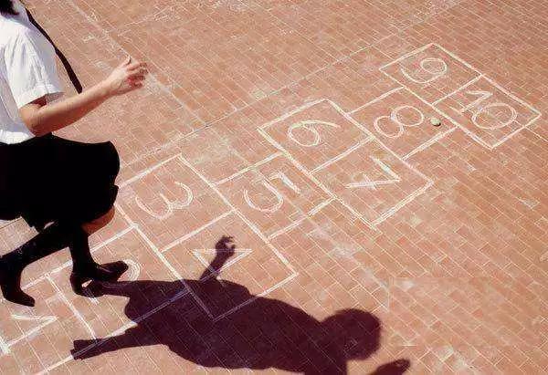 还没翻过英语的山、淌过奥数的河，却又遇到跳绳这个小恶魔？