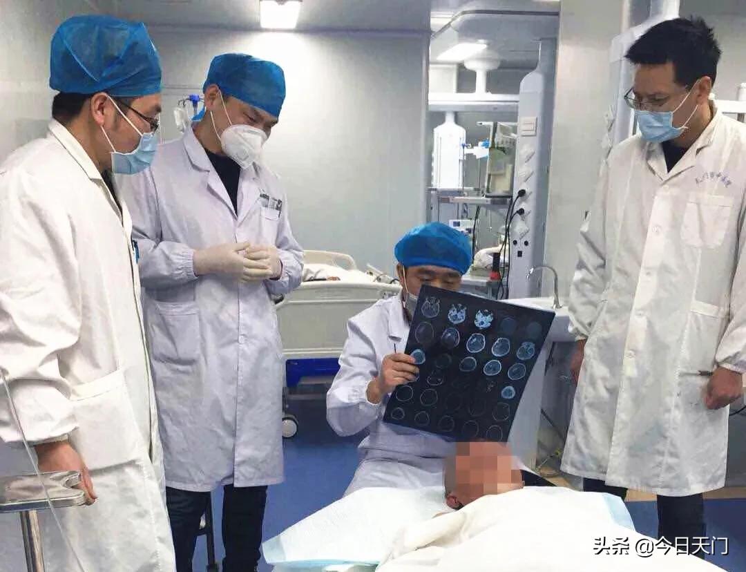 不一样的战场，一样的使命！——记湖北天门市中医医院神经内科主任*德吴**平及其医疗团队