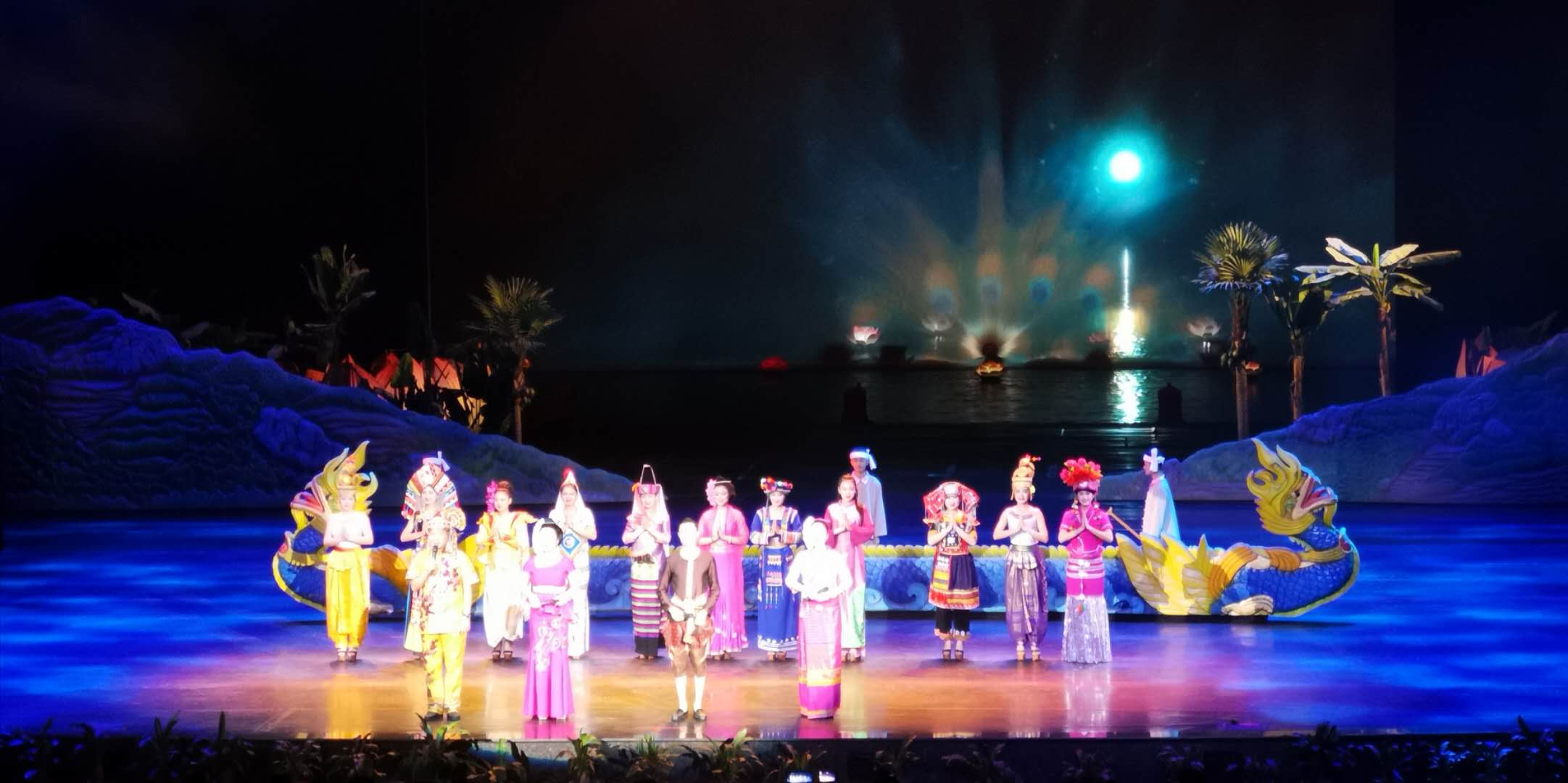 了解西双版纳的风俗和民族文化,西双版纳哈尼族特色民族文化