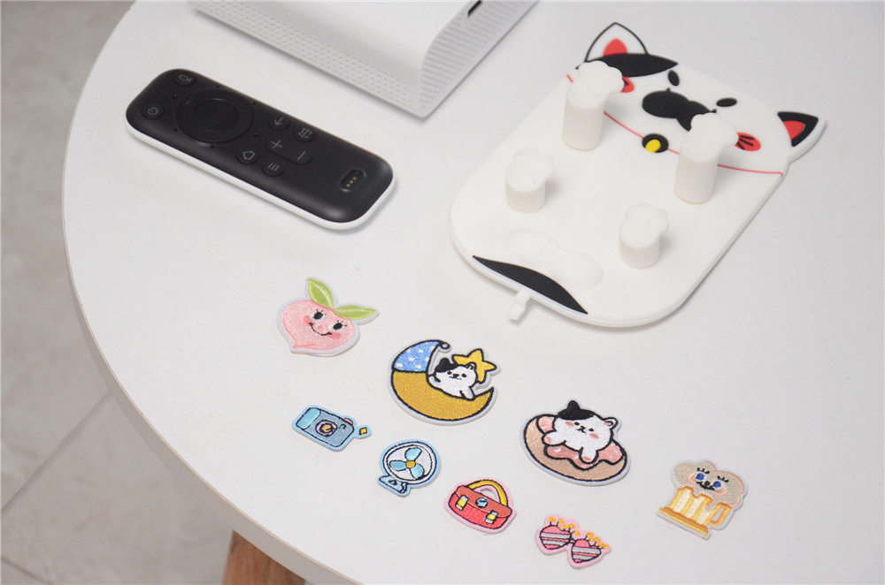 将电影院放进口袋里？天猫精灵“小白盒”便携智能投影仪评测