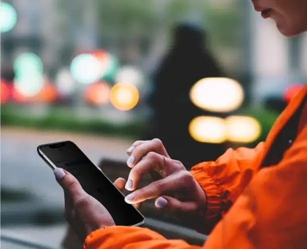 苹果钢化膜超清晰,iphone15promax钢化膜无黑边裸机