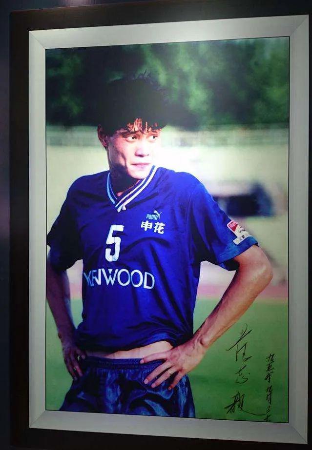 足球运动员吴承瑛现状,吴承瑛是中国最好的左后卫吗