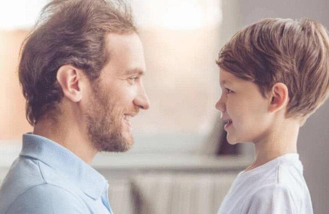 小孩趴地耍赖解决方法,孩子躺在地上不起来怎么办