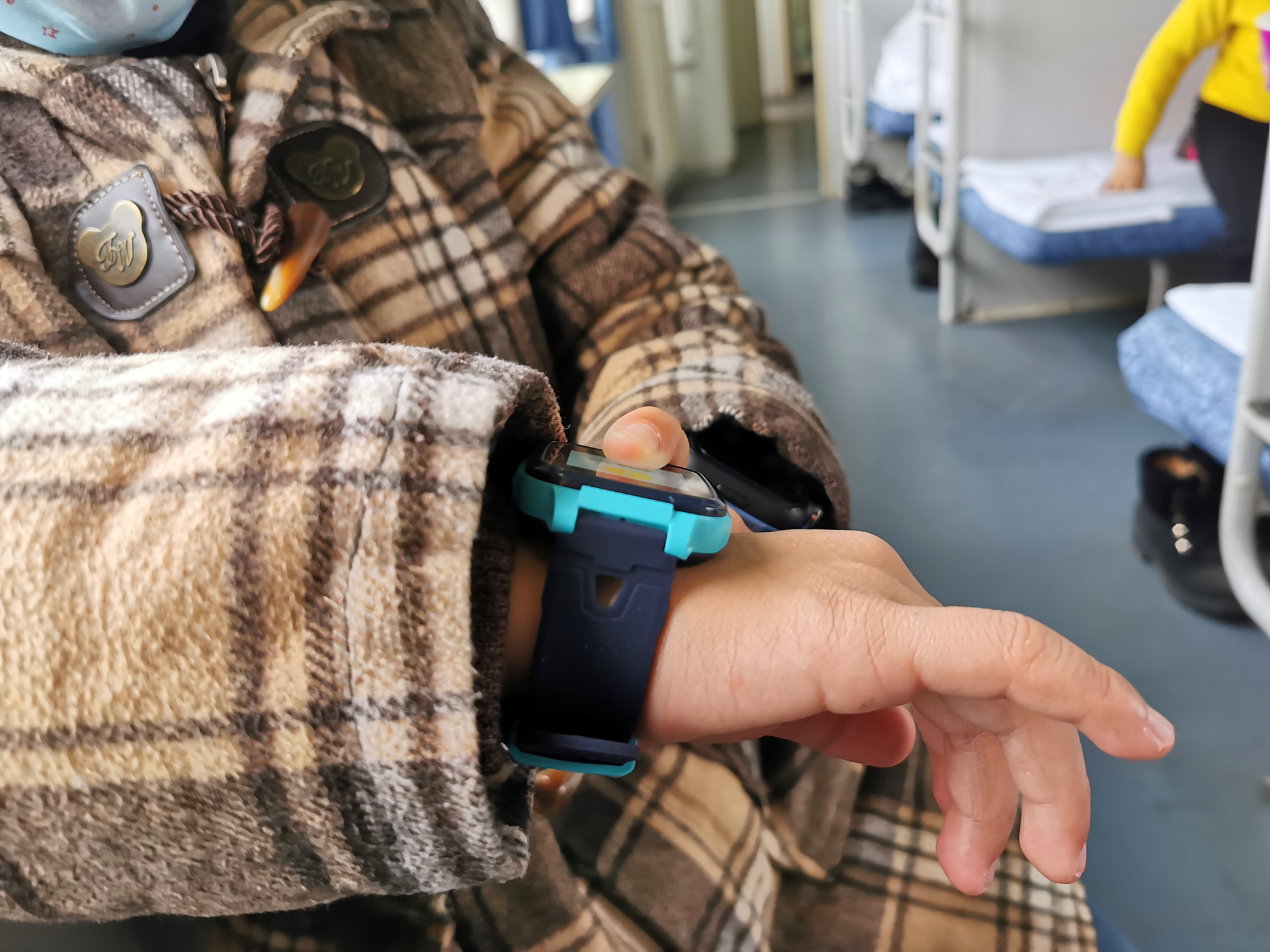 360儿童手表se5和se5plus区别,360电话手表儿童se5测评