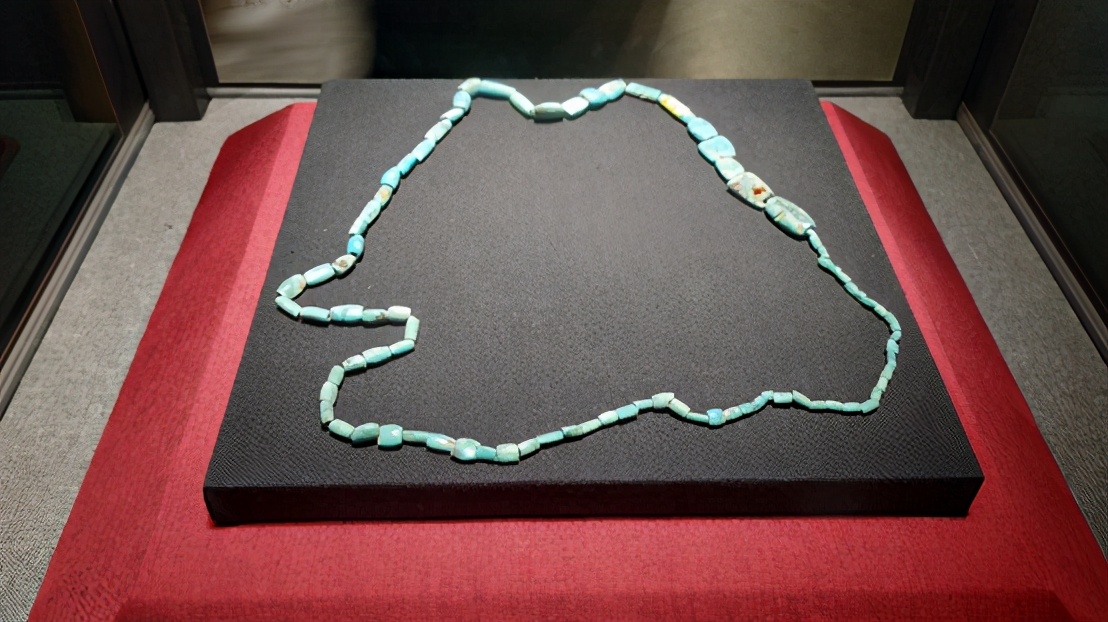 商代有哪个青铜器铭文里有夏朝,二里头遗址青铜器上的铭文