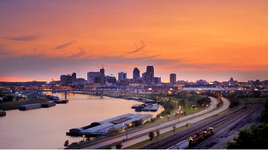 宸磋タ瓒崇悆鏃呮父,宸磋タ妗戝反娴锋哗鏀荤暐