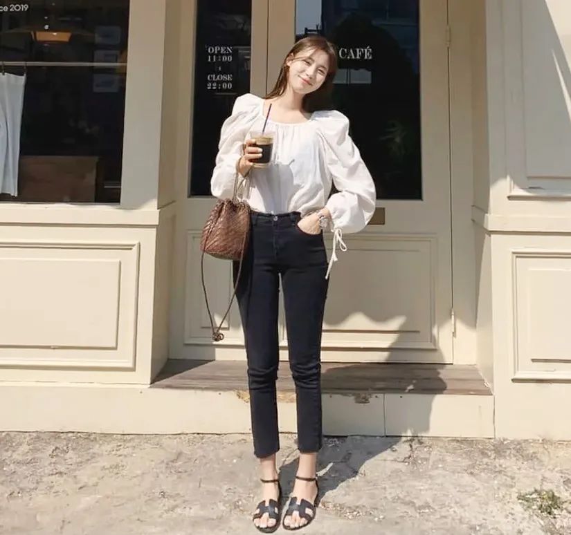 今年挤奶衫火到爆!大胸、小胸都能穿