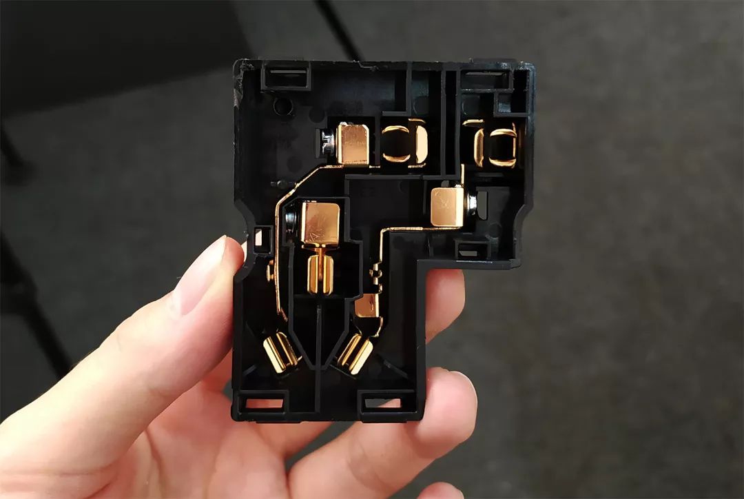 为什么不到10元的插座都是垃圾?