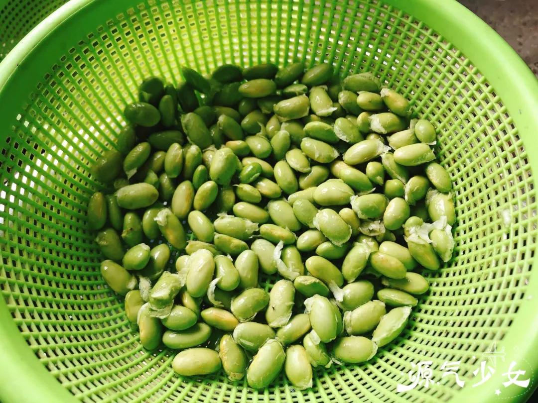 为了吃上这道菜，手都快剥烂了