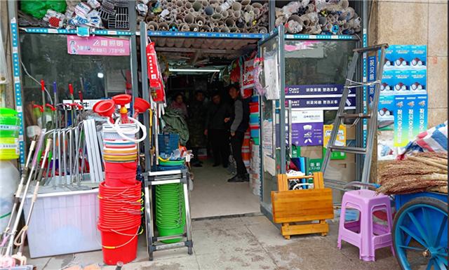 路边一排排的五金店靠什么盈利,开五金店为啥不倒闭