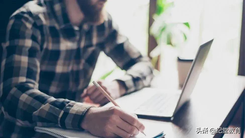 英国留学论文找别人代写？你可真“刑”