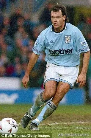 从夏普到世嘉,从德国好顺到库尔斯啤酒:英超豪门球衣广告的变迁