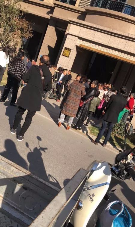 家里老人迷信佛学怎么办,家里老人封建迷信怎么办