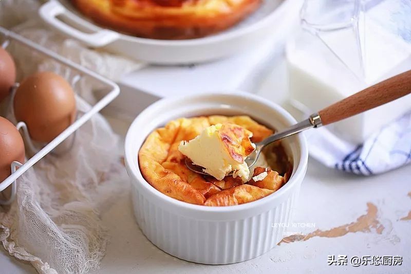 用酸奶做蛋糕不用淀粉不用烤箱,酸奶淀粉蛋糕